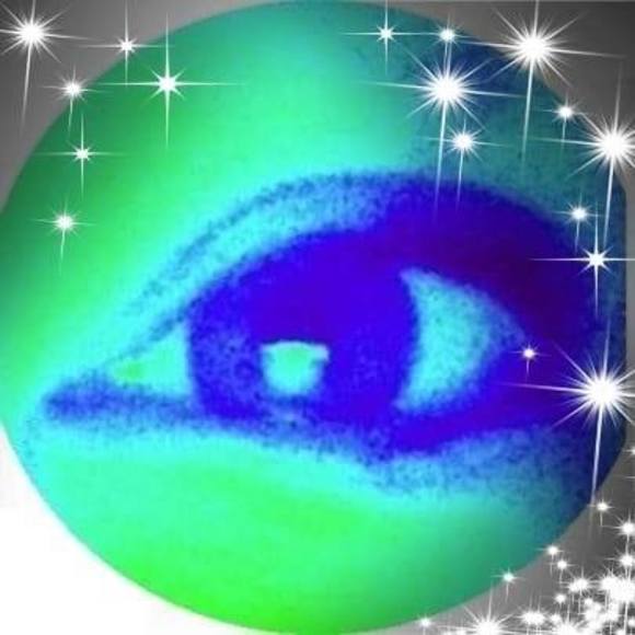 Meet your Posher, Kelli - Picture 1 of 1